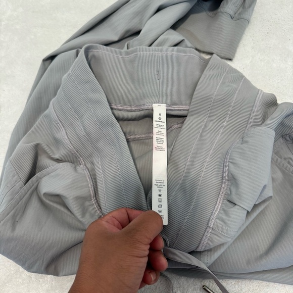 Lululemon Dance Studio Jogger Silver Drop size 6 - Picture 6 of 10